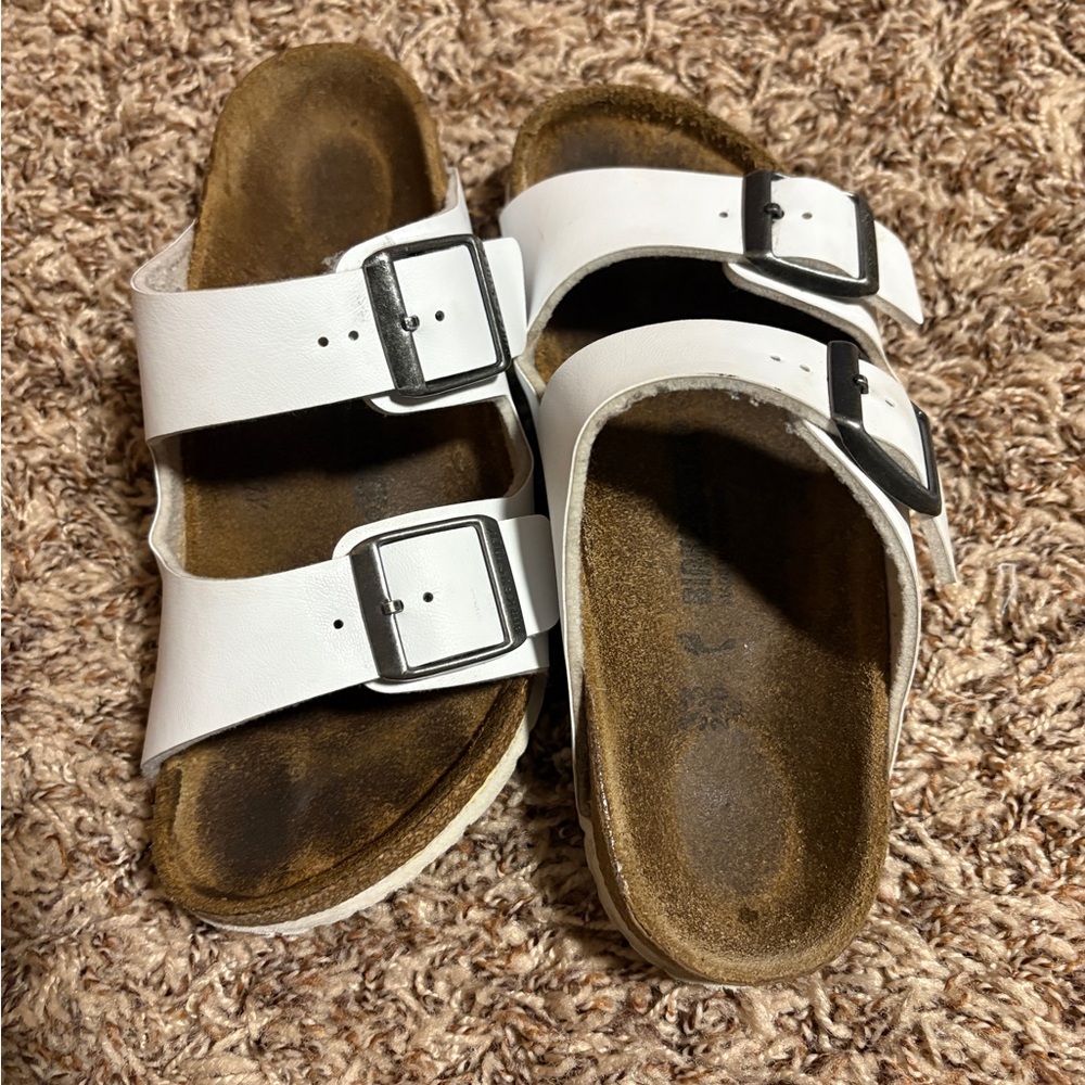 Birkenstock White Sandals size 33 FINAL PRICE